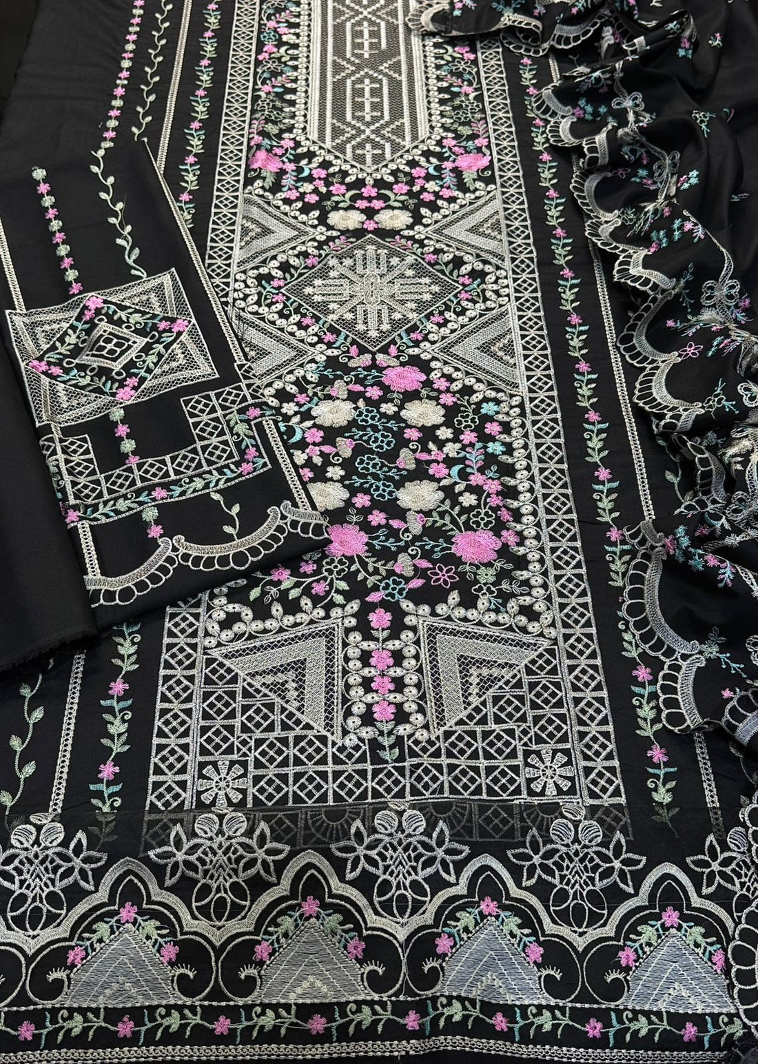 BIN ILYAAS 3PC Casual Winter Collection